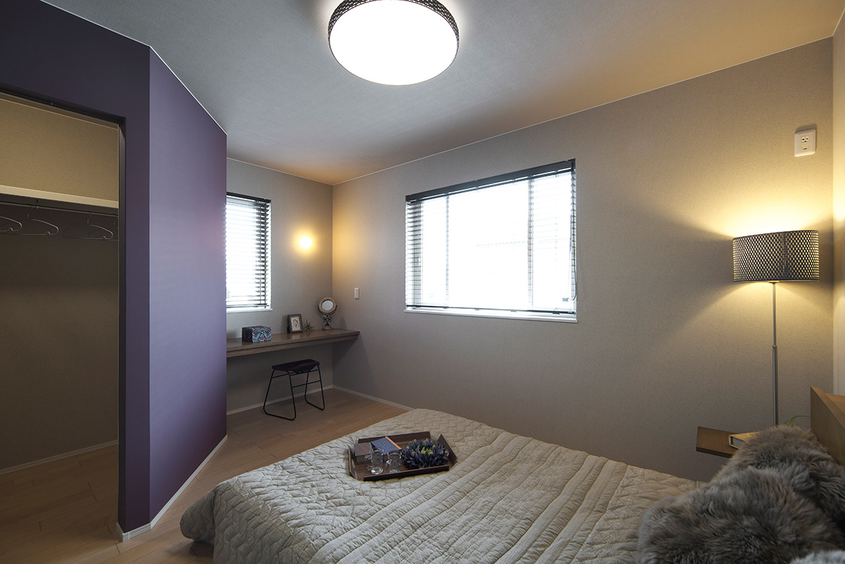 部屋全体に均一な明かりを確保できるのが、シーリングライトの特徴