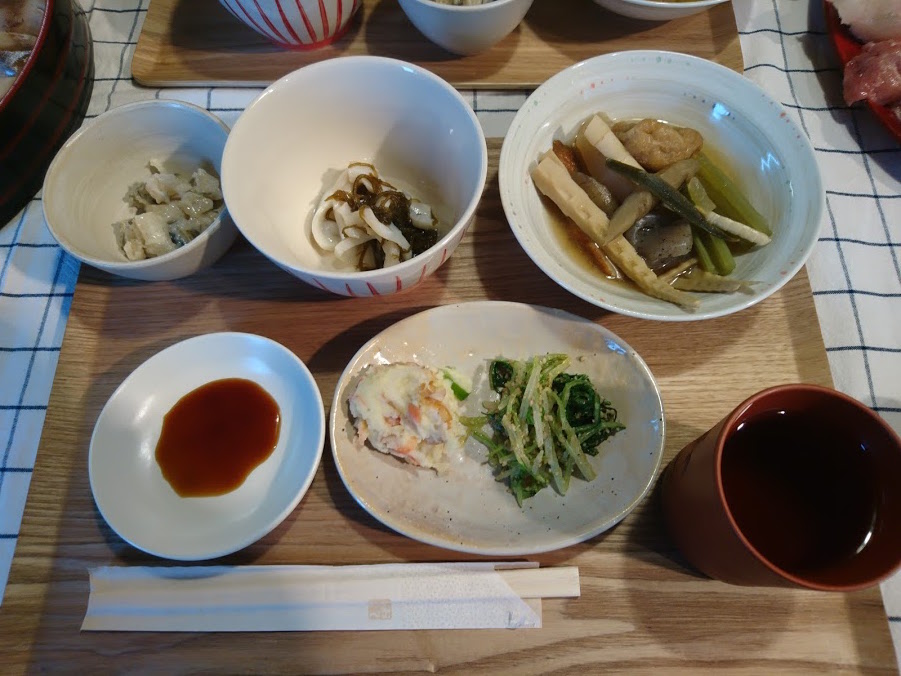 ツブの山海漬け・もずくタコ・煮しめ・ポテトサラダ・おひたし