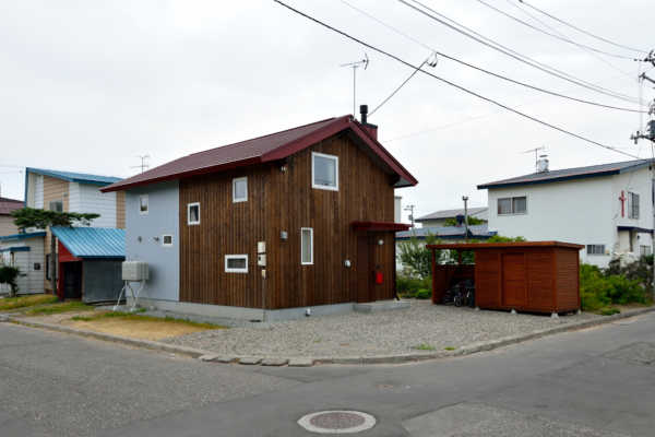 プロ目線の提案に住んで納得！　地産地消のカラマツの家