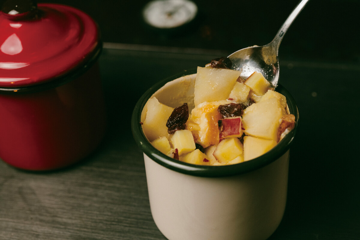 りんごの甘さが引き立つ簡単デザート