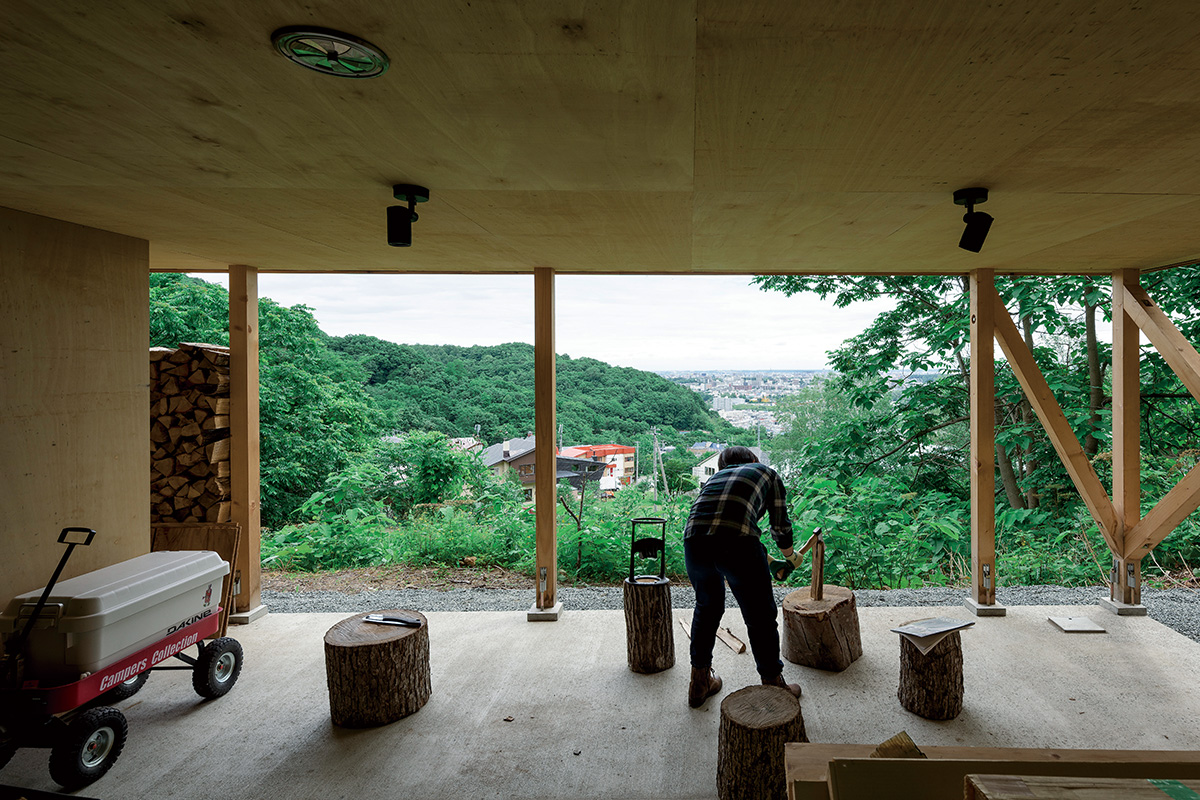 ピロティは全天候型の作業場