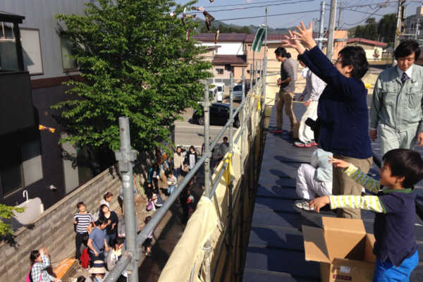 やる？やらない？いまどき「地鎮祭」と「上棟式」の費用や流れ