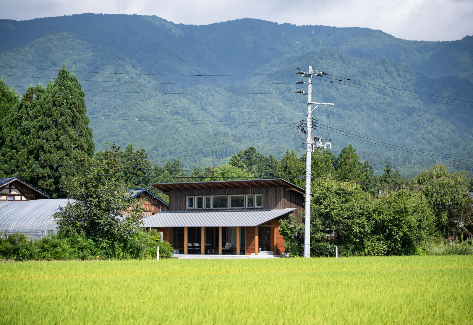 敷地周辺は田園風景が広がっている