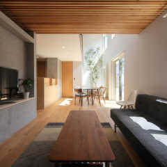 パッシブデザインと未来基準の性能を備えた自然素材を楽しむ家