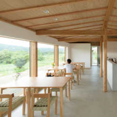建築家設計のカフェ「cafe de camino」(足寄ひだ…