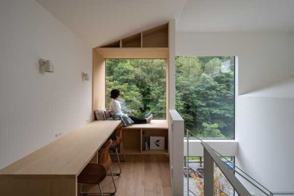 設計実績に「森窓の家」をUPしました｜富谷洋介建築設計
