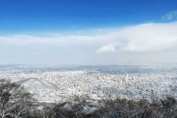 藻岩山の昼景と、山頂レストランでのランチに感動！