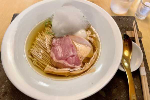 札幌市にあるフレンチシェフ監修のラーメン店！優しくて美しい。