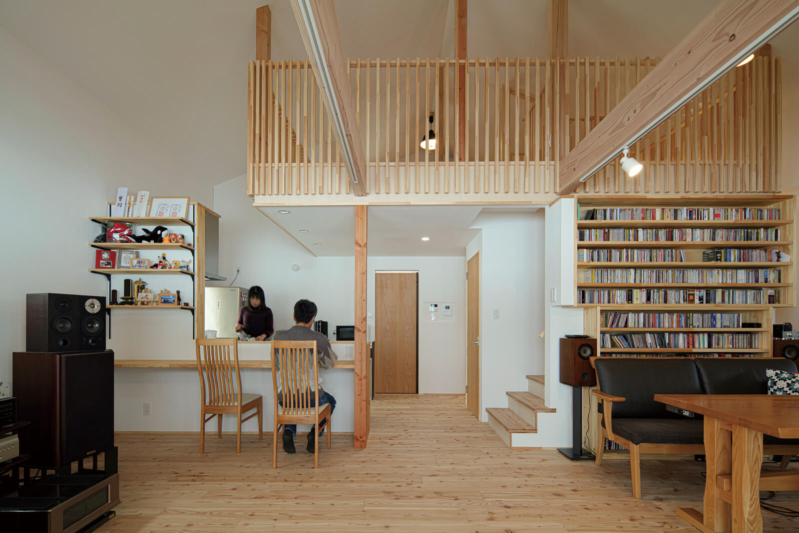 Tさん宅は広さ約25坪の平屋。「岩木山を眺めながら音楽が聴ける平屋で、広さは暮らしているマンションに近い20坪程度」というご夫妻の要望を受けて設計された