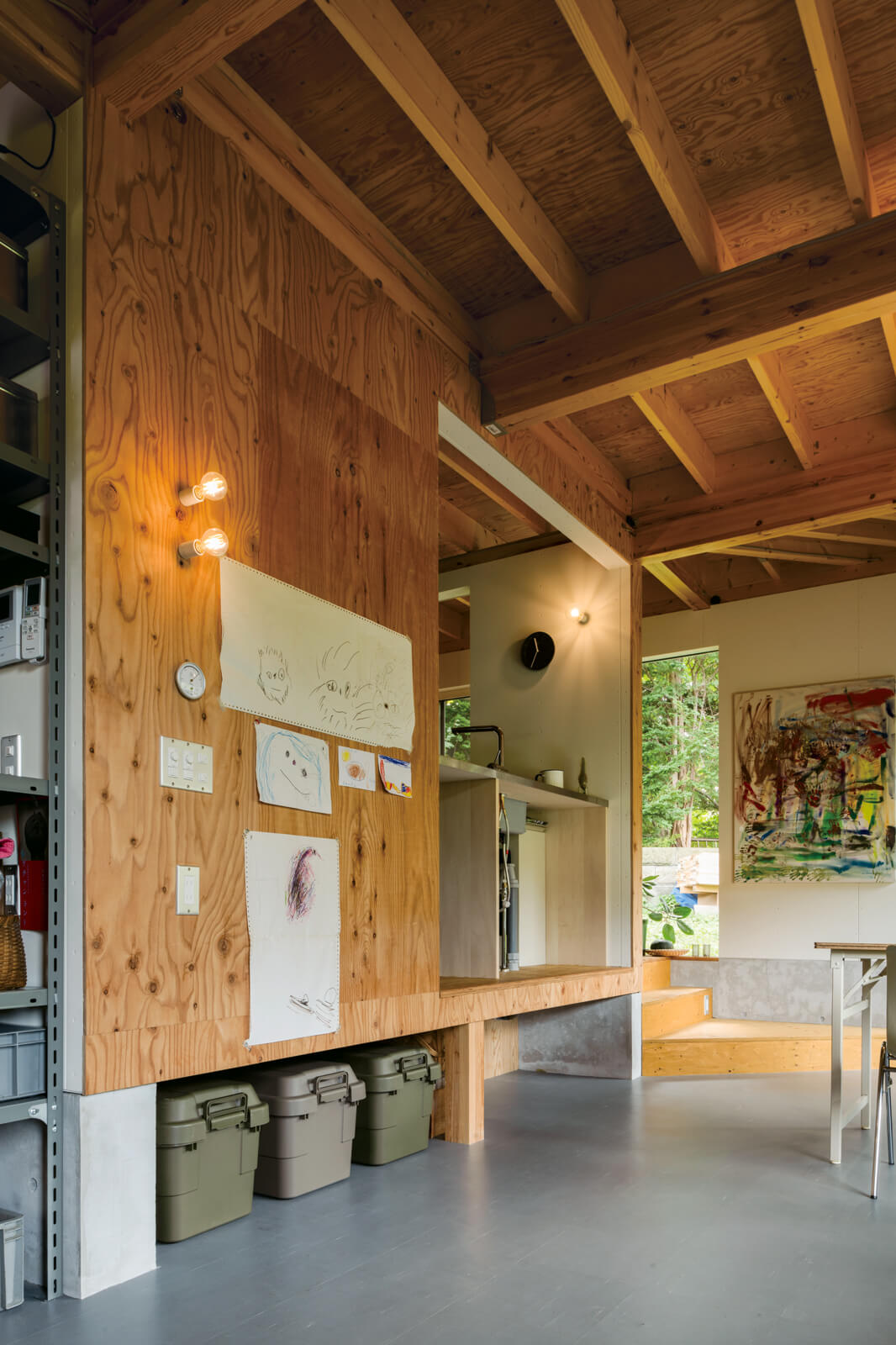 配管が床下を通る水まわりコアは、コンクリートを打ったその上に載せている