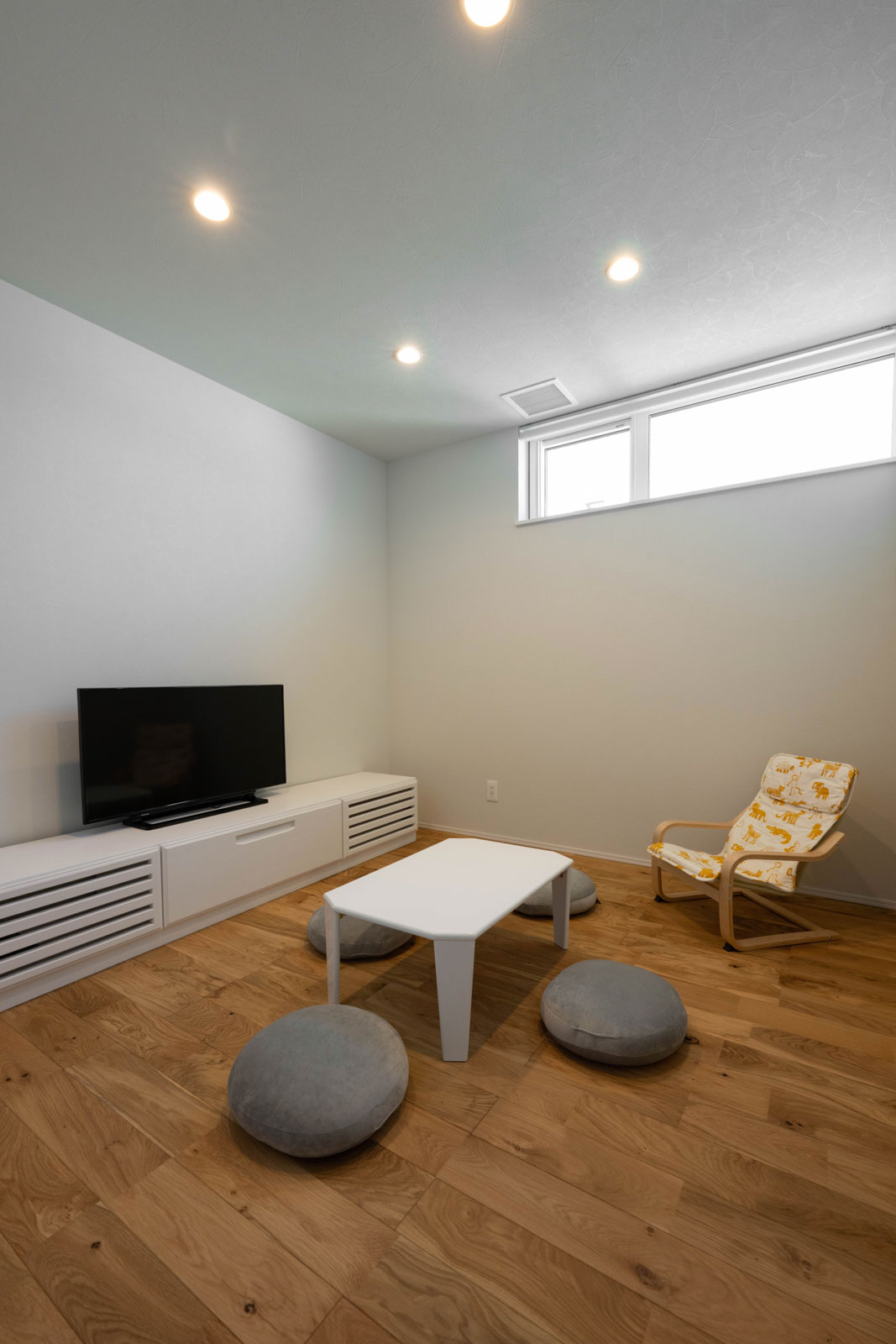 2階ホールはセカンドリビング的に使うもよし、ファミリークローゼットにするもよし、扉を付けて書斎や趣味部屋、子ども部屋にするもよしと、フレキシブルに使える