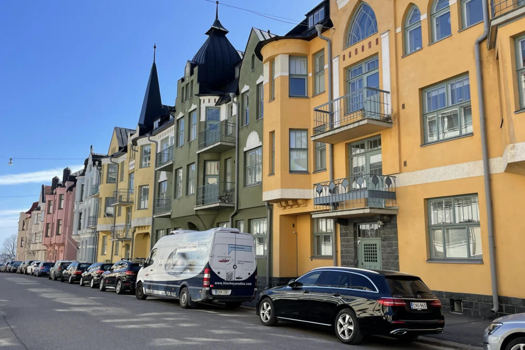 ヘルシンキ南部のUllanlinna（ウランリンナ）やEIRA（エイラ）は、海に近い立地と美しい街並みが魅力