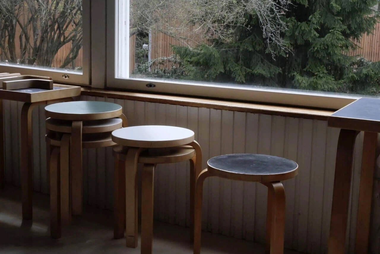 個人的に一番好きな空間。Stool 60に当たる光がどこまでも美しい