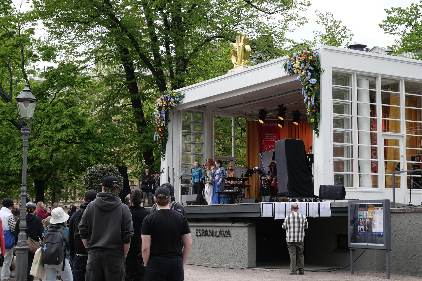 エスプラナーディ公園でのライブ風景