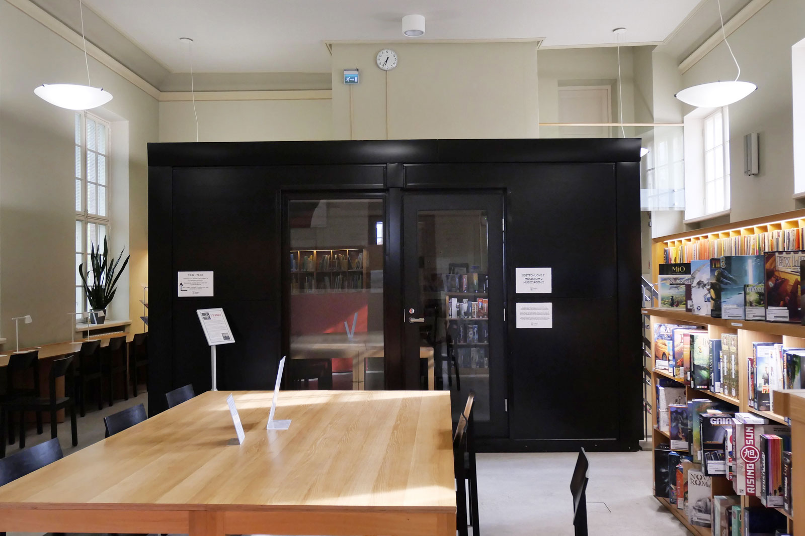 「トゥルク図書館」にあった音楽スタジオ