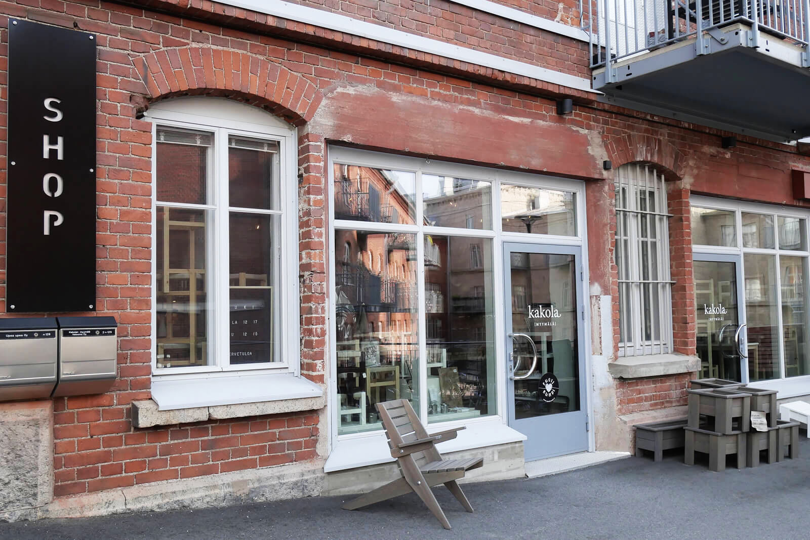 ビンテージ感漂うレンガ造りのファサード。店内に入ってみたい衝動に駆られる