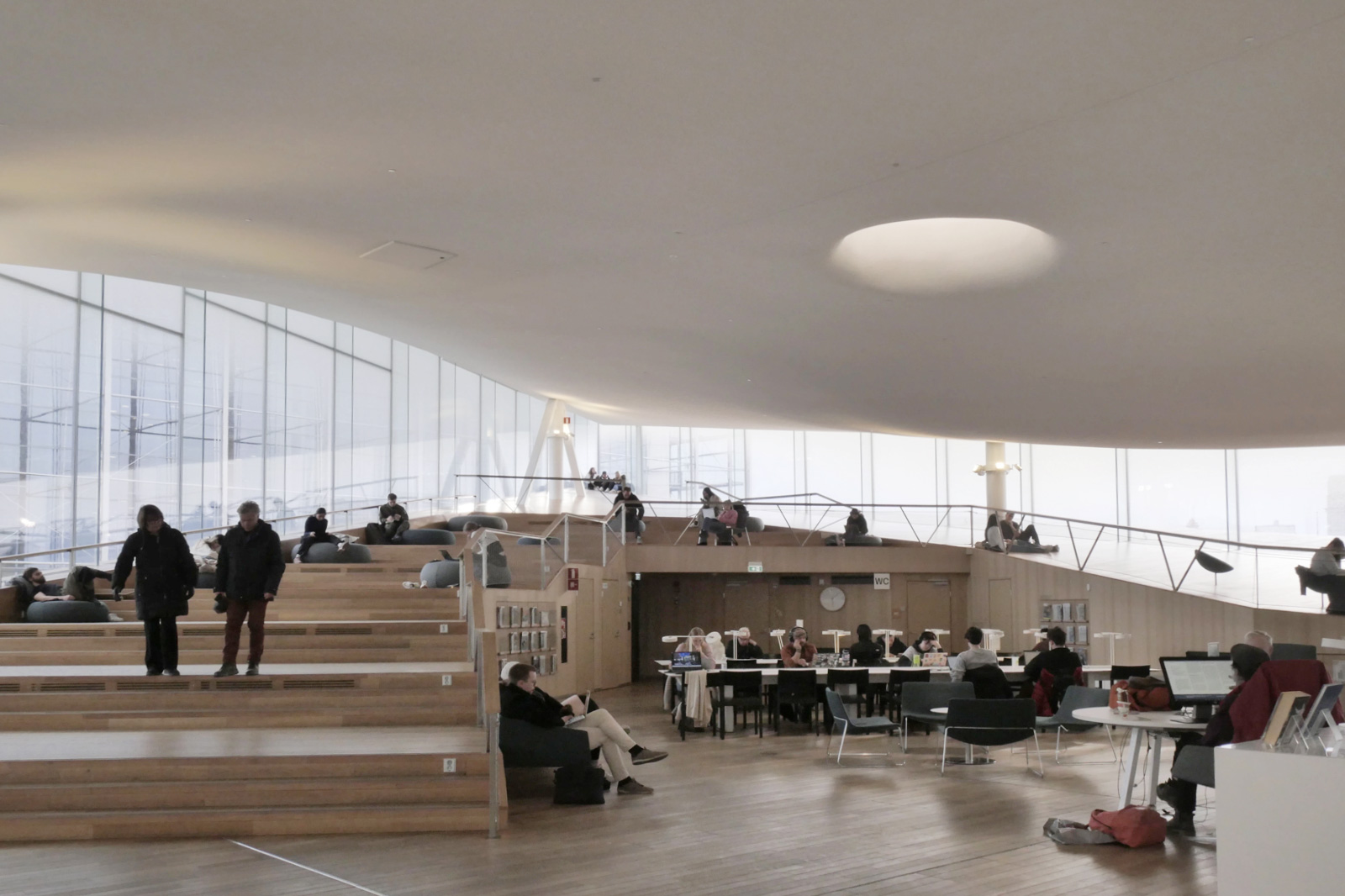 ヘルシンキ中央図書館 Oodi（オーディ）の3階の様子