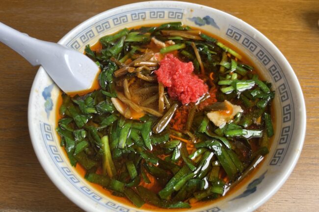 長蛇の列に納得。岩手・さかえや本店の「元祖満州にらラーメン」