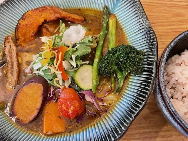 あなたはどっち派？スープカレー or スパイスカレー