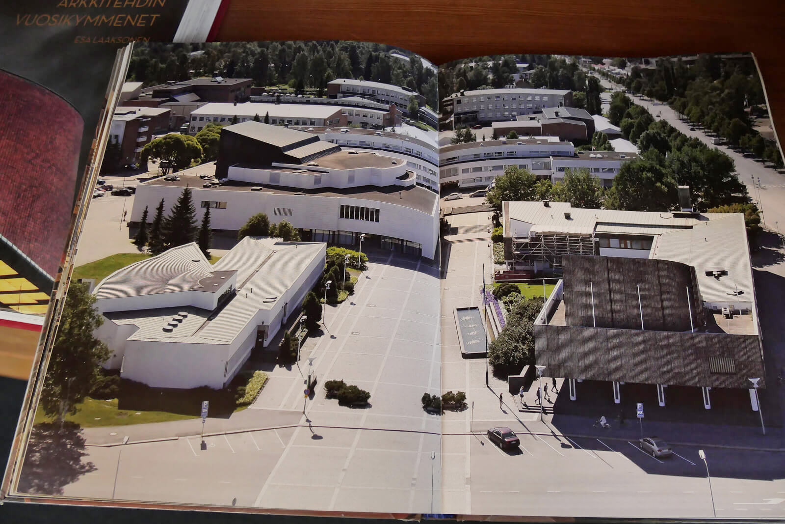 竣工当初の風景