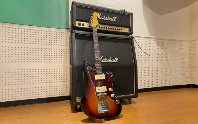 モノの背景にあるストーリーに惹かれて。愛器「JAZZ MASTER」